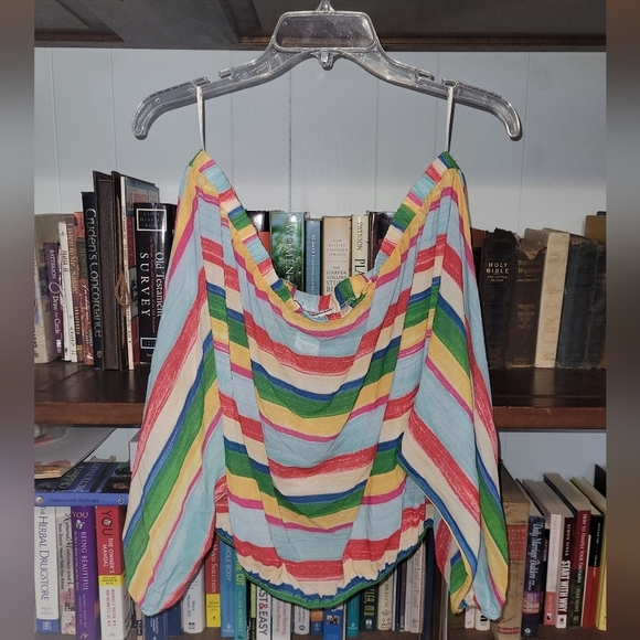 Flying Tomato Tops - A. Calin by Flying Tomato striped crop top. Women's large